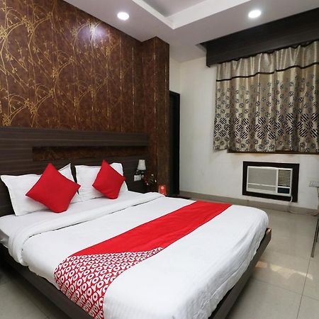 Oyo 18753 Hotel Glance Inn 新德里 外观 照片