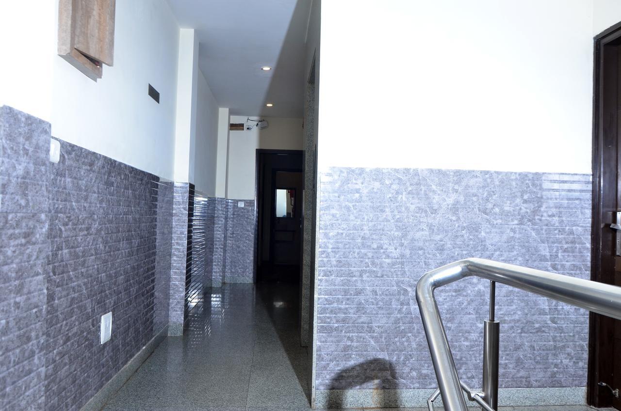 Oyo 18753 Hotel Glance Inn 新德里 外观 照片