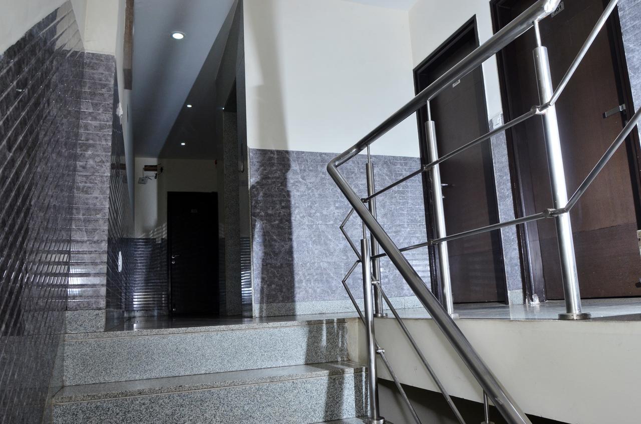 Oyo 18753 Hotel Glance Inn 新德里 外观 照片