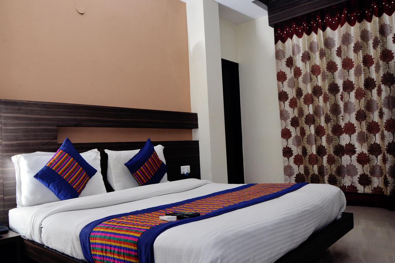 Oyo 18753 Hotel Glance Inn 新德里 外观 照片