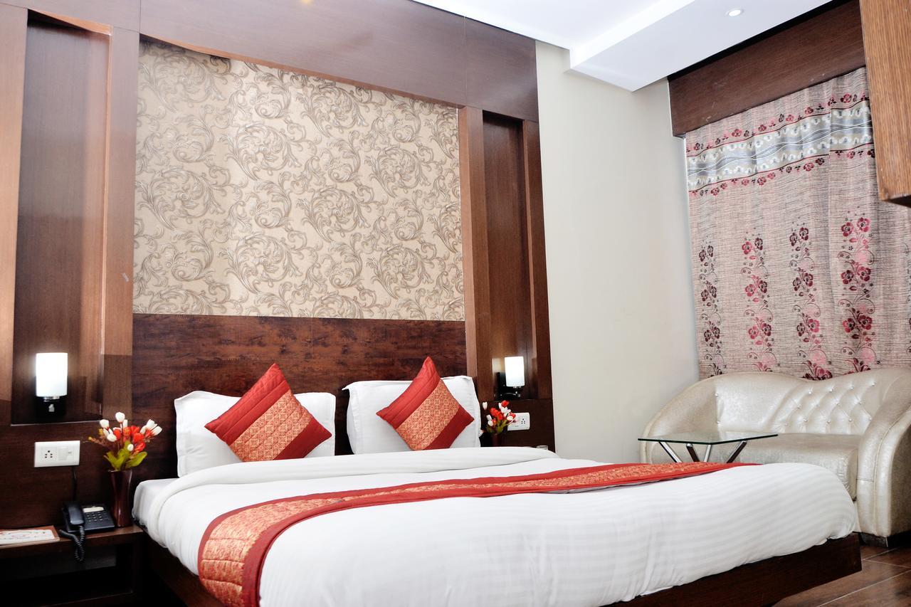 Oyo 18753 Hotel Glance Inn 新德里 外观 照片